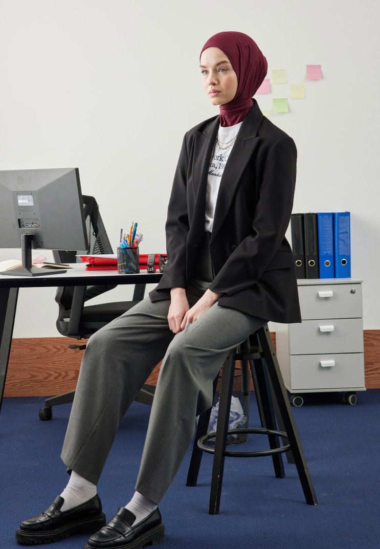 FRESH SCARFS ATHLETIC HIJAB BORDO