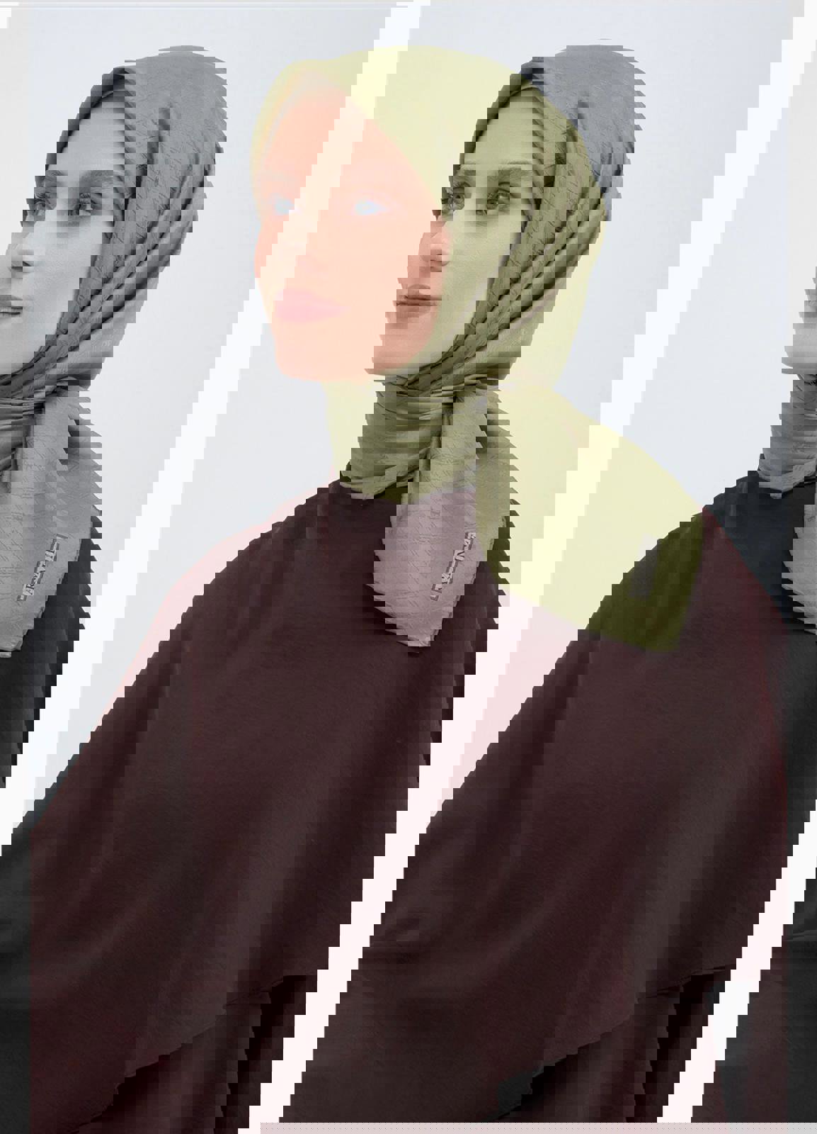 YENİ SEZON JAKARLI İPEK EŞARP