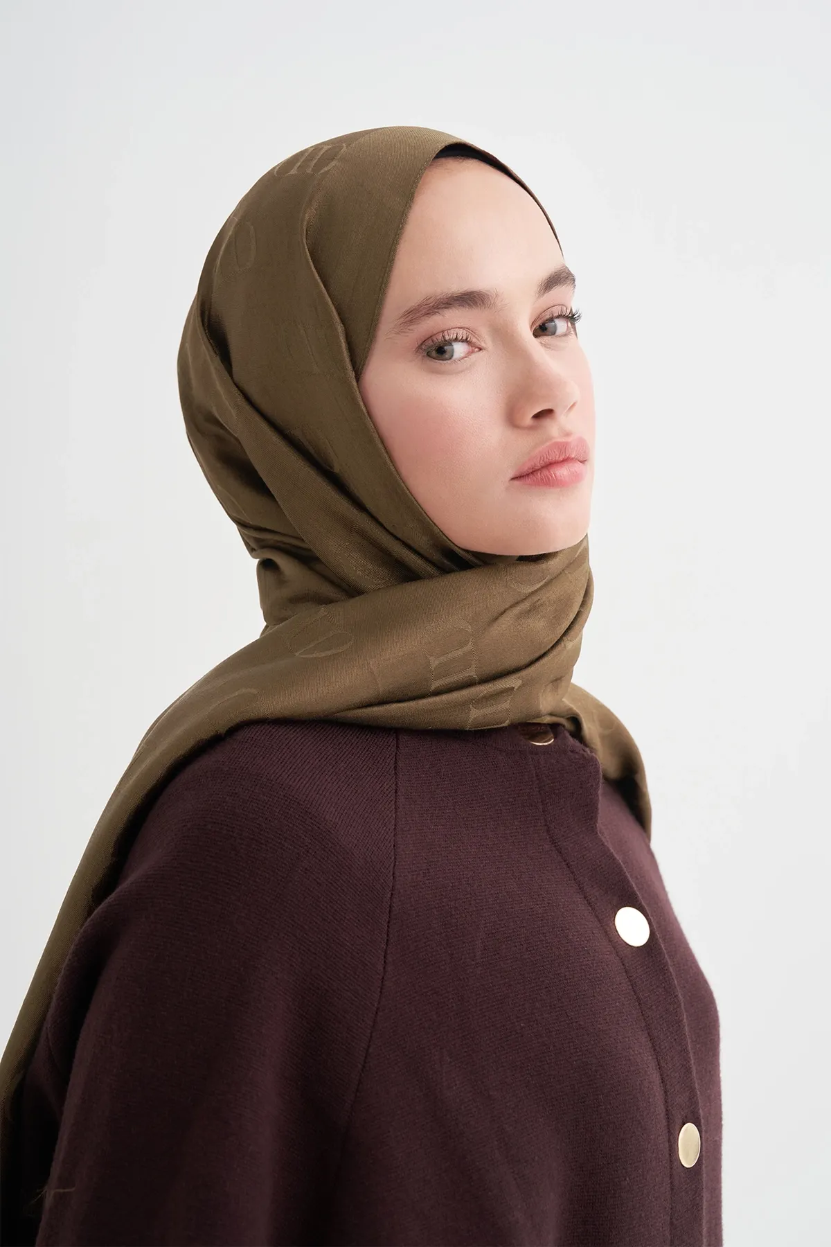 Monogram Desen Liora Pamuk Şal Ceviz