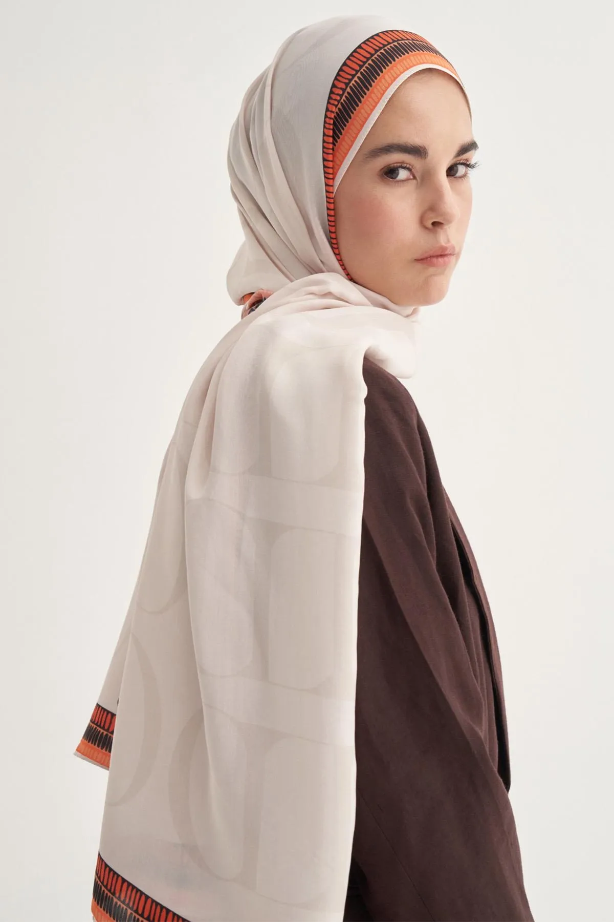 Side Monogram Floş Şal Krem