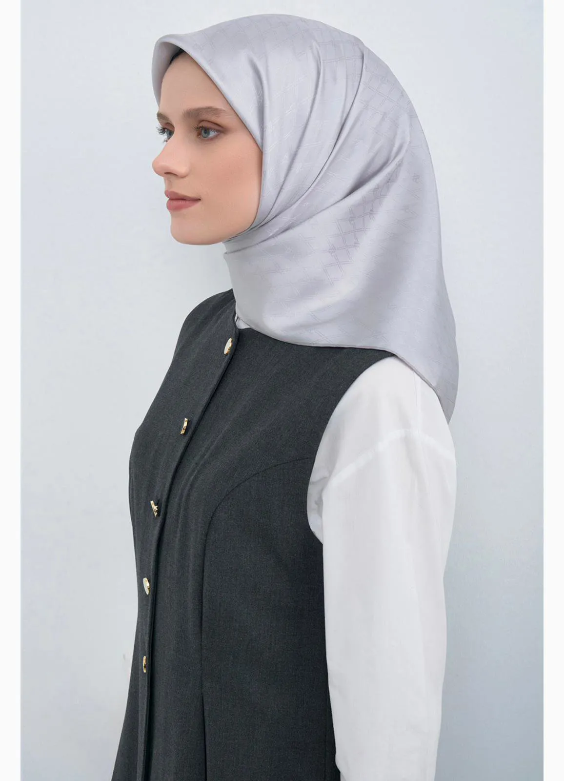 YENİ SEZON JAKARLI İPEK EŞARP