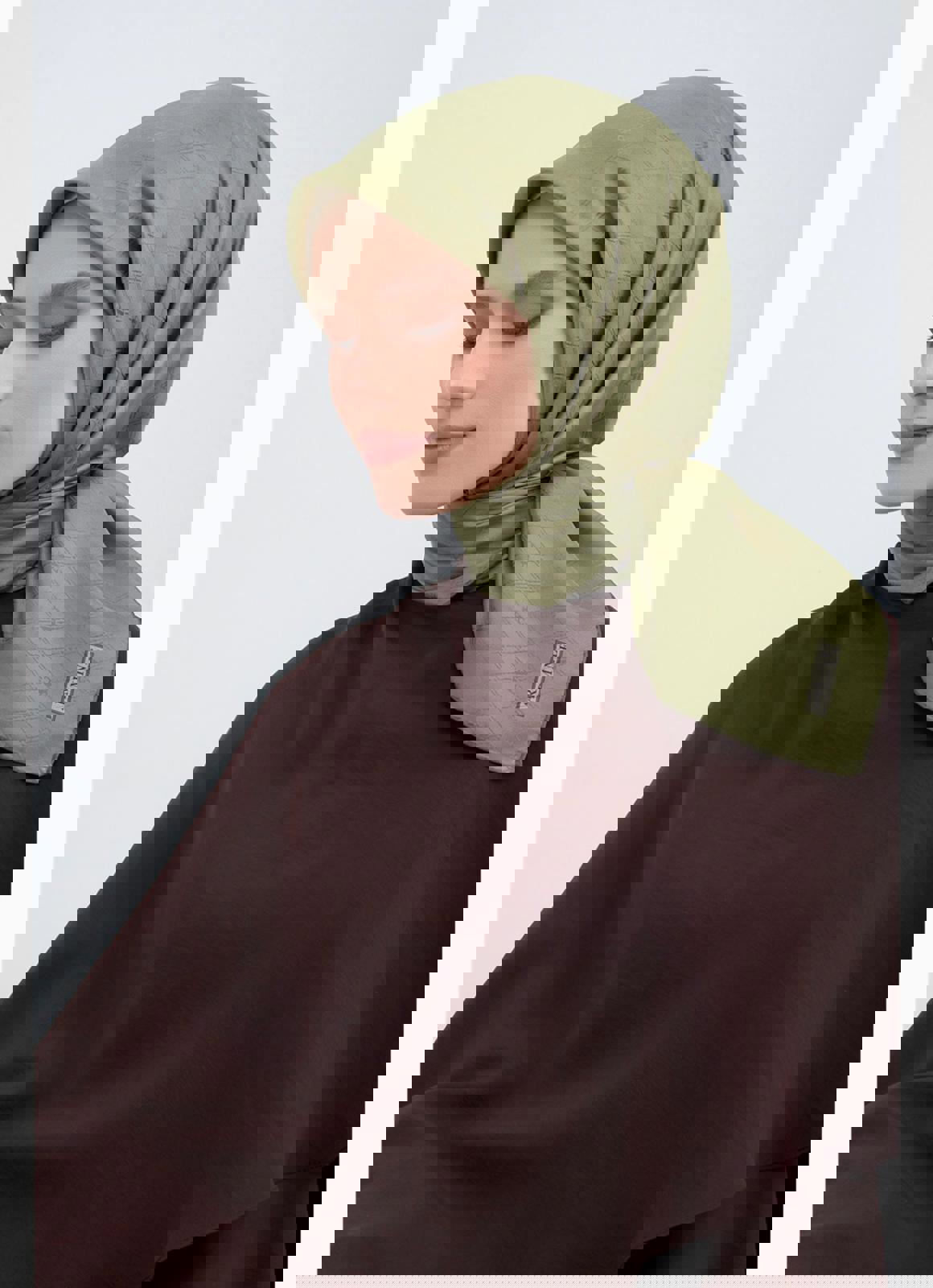 YENİ SEZON JAKARLI İPEK EŞARP