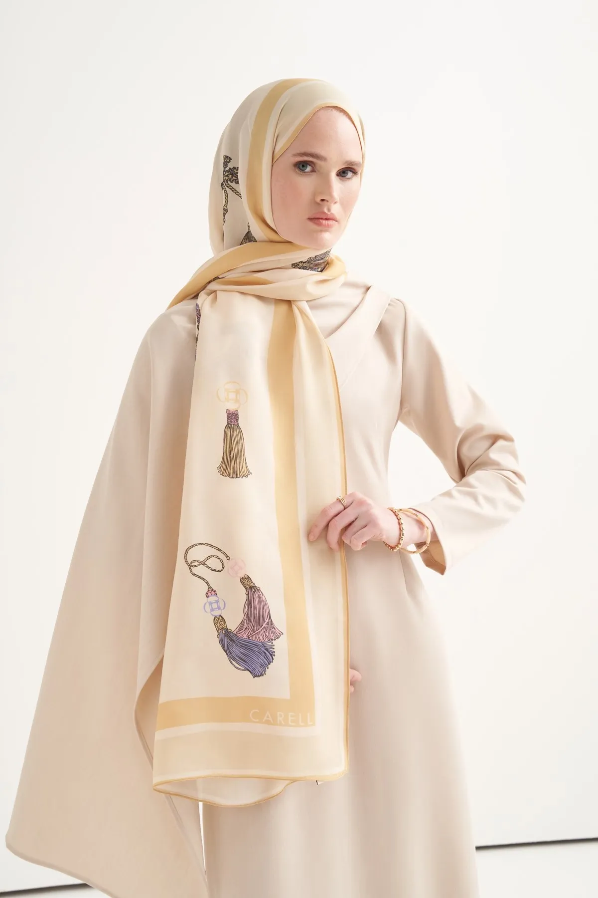 Carell Tassel Floş Şal Gold