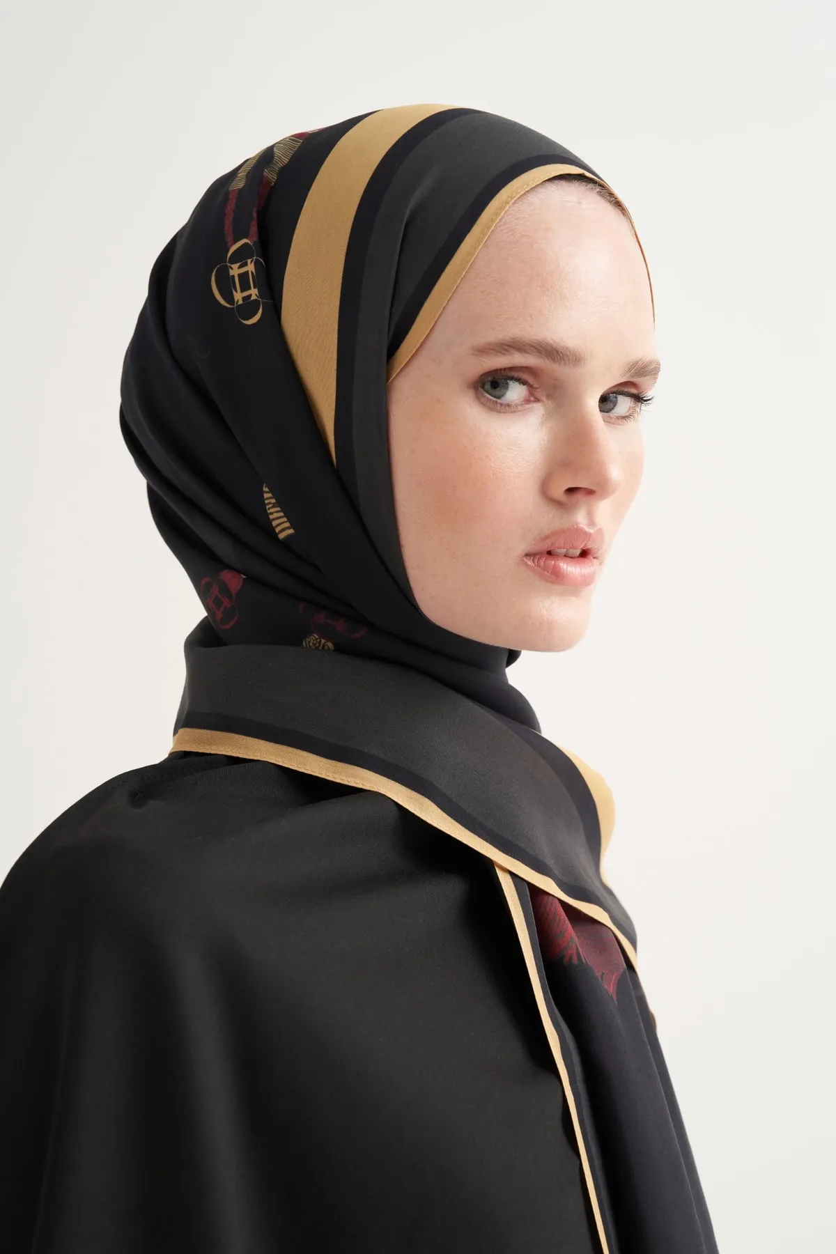 Carell Tassel Floş Şal Siyah